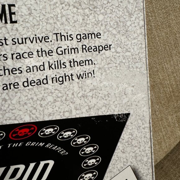 University Games Fantastic Factory ~ Stupid Deaths Card Game ~ 01404 ~ Complete - Picture 8 of 11